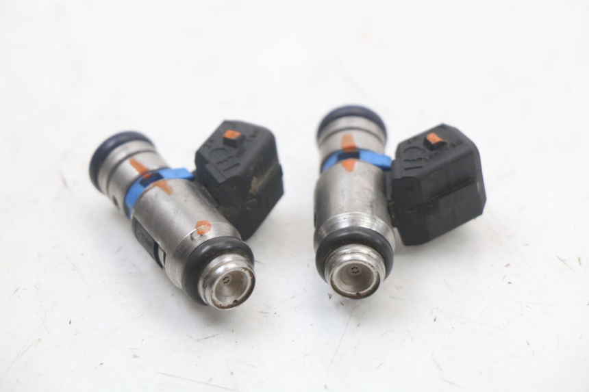 photo de INYECTOR MOTO GUZZI NORGE 8V GT 1200 (2011 - 2016) - Primer plano técnico