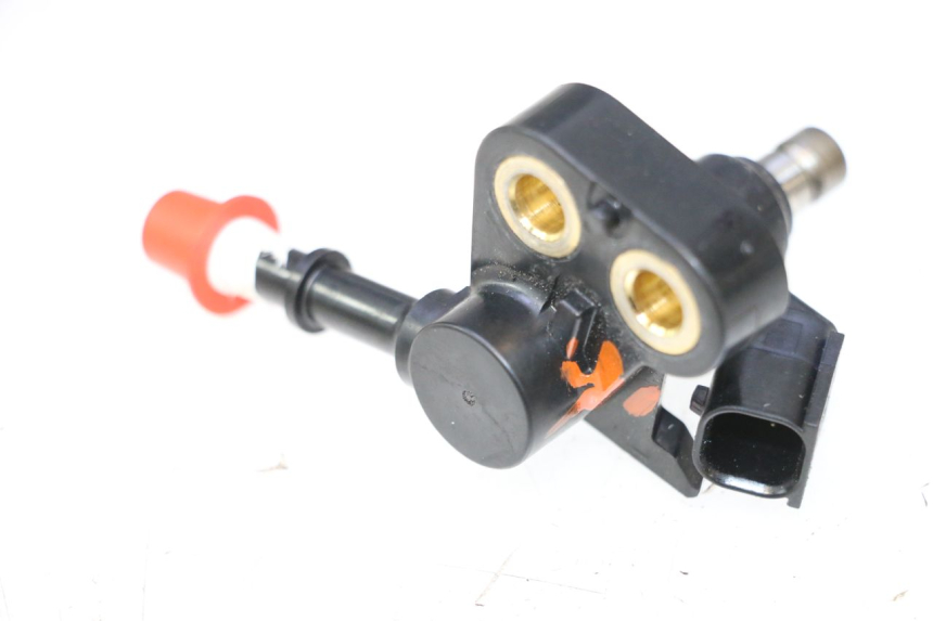 photo de INYECTOR HONDA PCX (JF28) 125 (2009 - 2011) - Primer plano técnico
