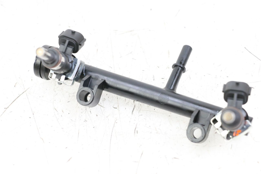 photo de INYECTOR ROYAL ENFIELD CONTINENTAL GT 650 (2019 - 2024) - Primer plano técnico