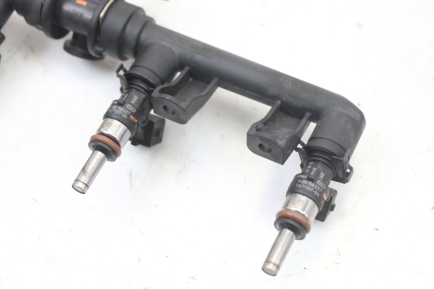 photo de INYECTOR BMW S RR ABS S1000RR 1000 (2015 - 2018) - Recambio usado revisado