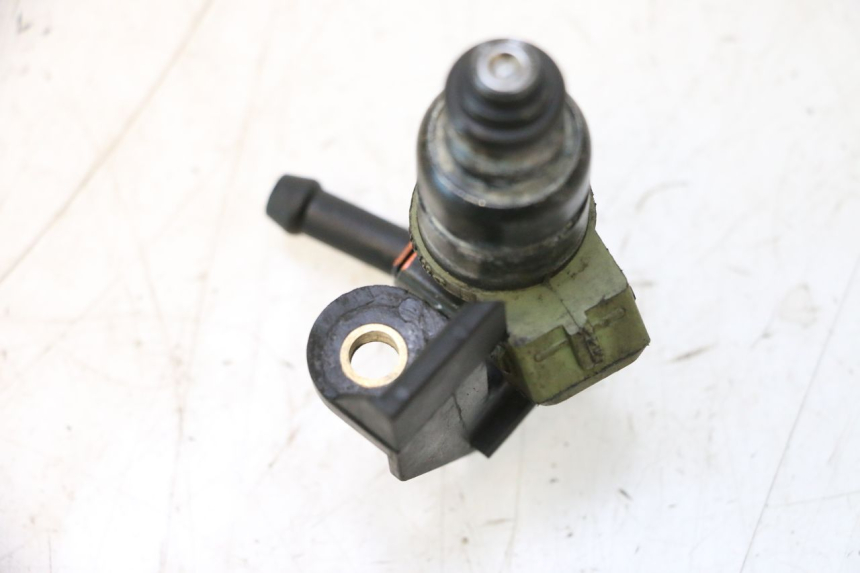 photo de INYECTOR PEUGEOT SATELIS COMPRESSOR K15 125 (2006 - 2009) - Otra perspectiva