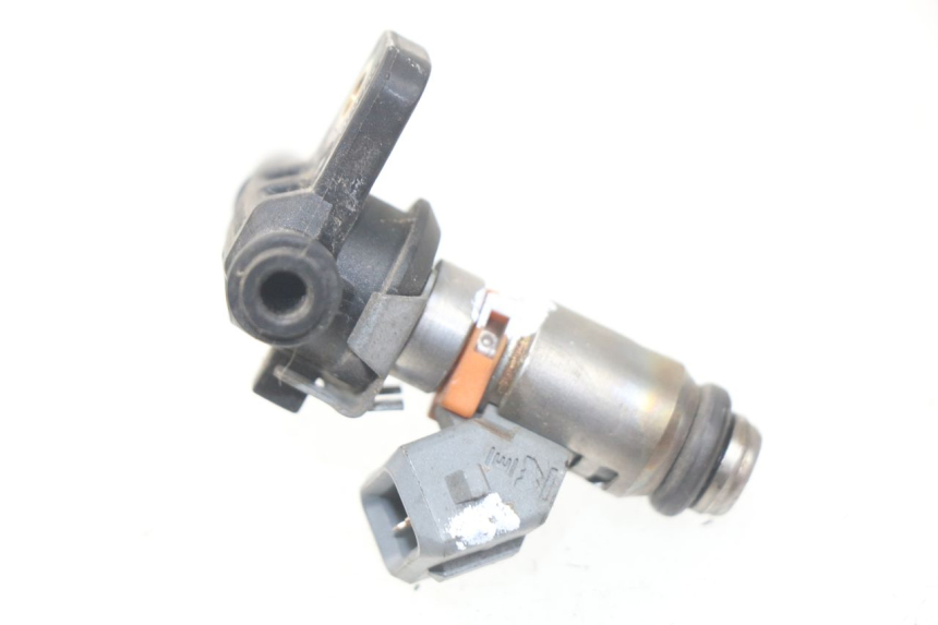 photo de INYECTOR PEUGEOT SATELIS 300 (2012 - 2015) - Primer plano técnico
