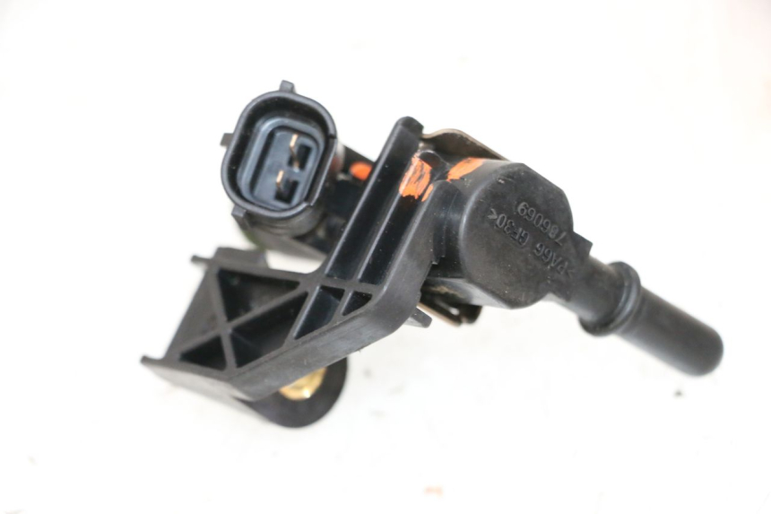 photo de INYECTOR PEUGEOT SATELIS 125 (2013 - 2018) - Primer plano técnico