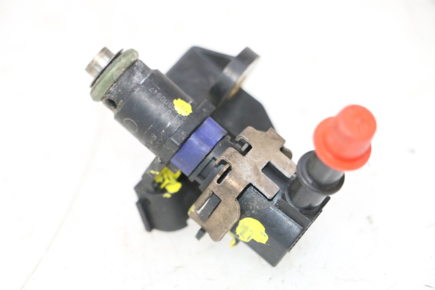 photo de INYECTOR PEUGEOT SATELIS 125 (2013 - 2018) - Primer plano técnico
