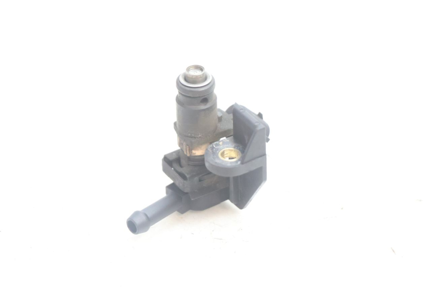 photo de INYECTOR PEUGEOT SATELIS 125 (2006 - 2009) - Primer plano técnico