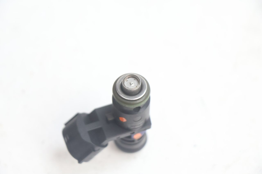 photo de INYECTOR PEUGEOT SATELIS 125 (2013 - 2018) - Primer plano técnico
