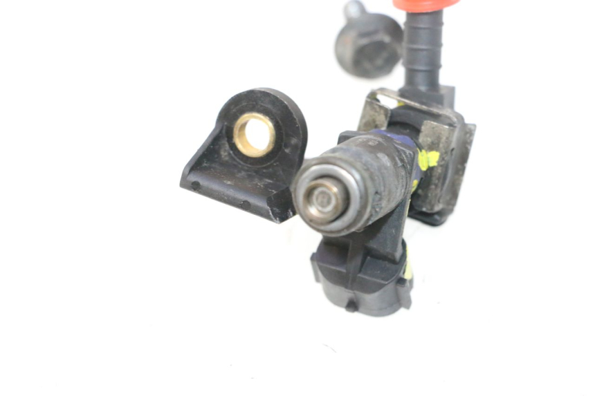 photo de INYECTOR PEUGEOT SATELIS 125 (2006 - 2009) - Otra perspectiva