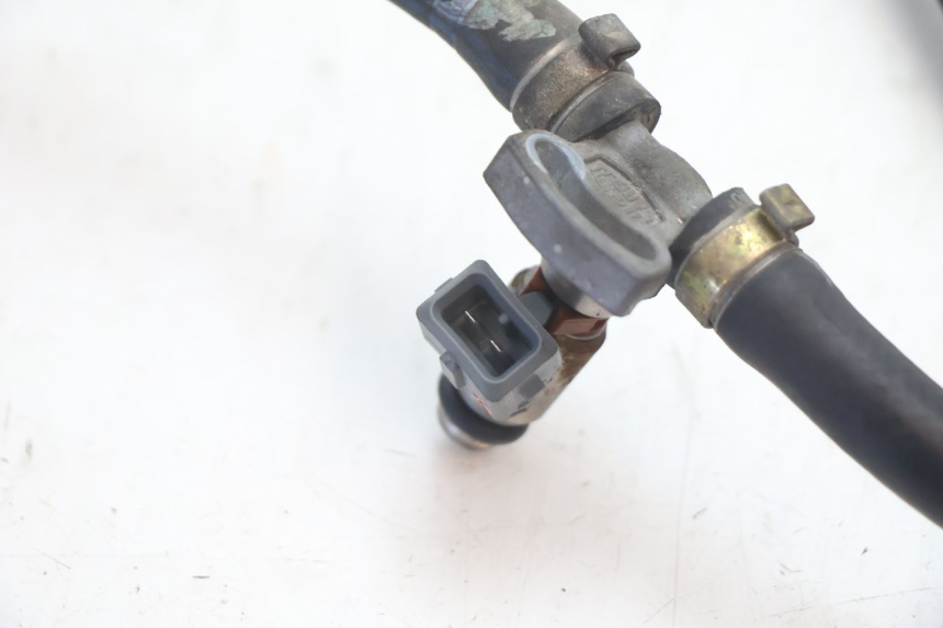 photo de INYECTOR DUCATI SS IE DS CARENEE 1000 (2002 - 2006) - Zoom estado de uso
