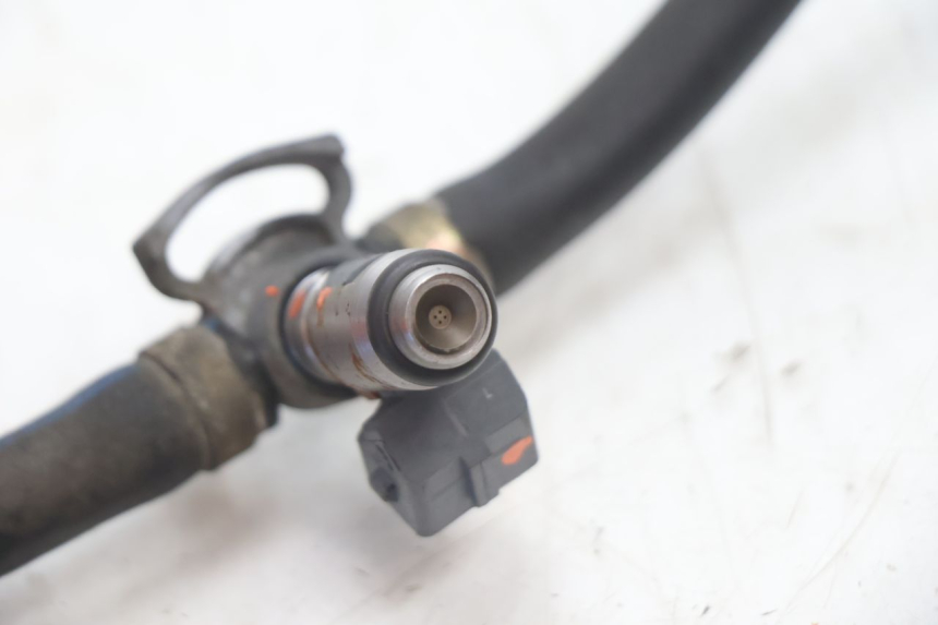 photo de INYECTOR DUCATI SS IE DS CARENEE 1000 (2002 - 2006) - Detalles de los puntos de fijación