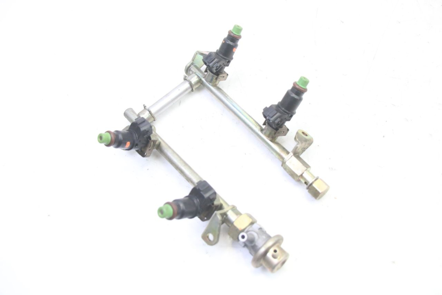 photo de INYECTOR HONDA ST PAN EUROPEAN 1300 (2002 - 2013) - Primer plano técnico