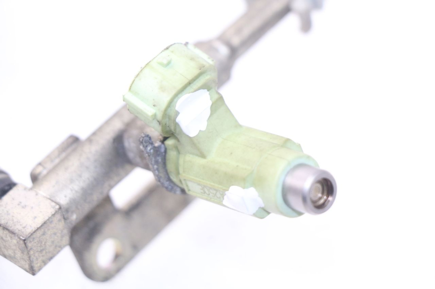 photo de INYECTOR SUZUKI SV S ABS 650 (2003 - 2009) - Detalles de los puntos de fijación