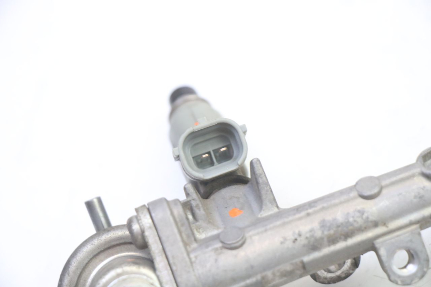 photo de INYECTOR YAMAHA TDM ABS 900 (2002 - 2014) - Zoom estado de uso