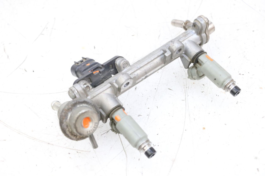 photo de INYECTOR YAMAHA TDM ABS 900 (2002 - 2014) - Estado de la superficie y material