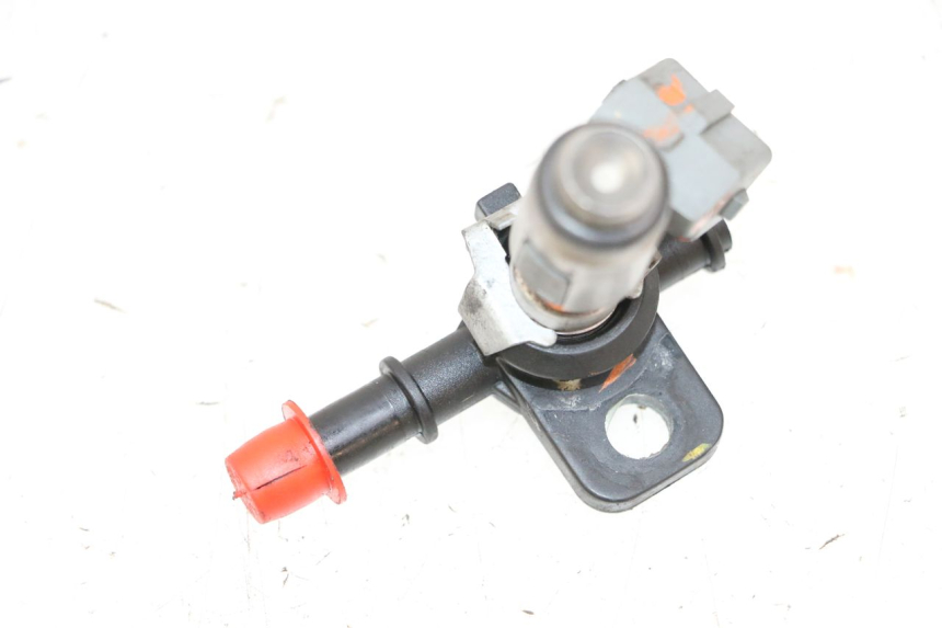 photo de INYECTOR PIAGGIO VESPA GTS SUPER IE 125 (2009 - 2016) - Detalle de la pieza