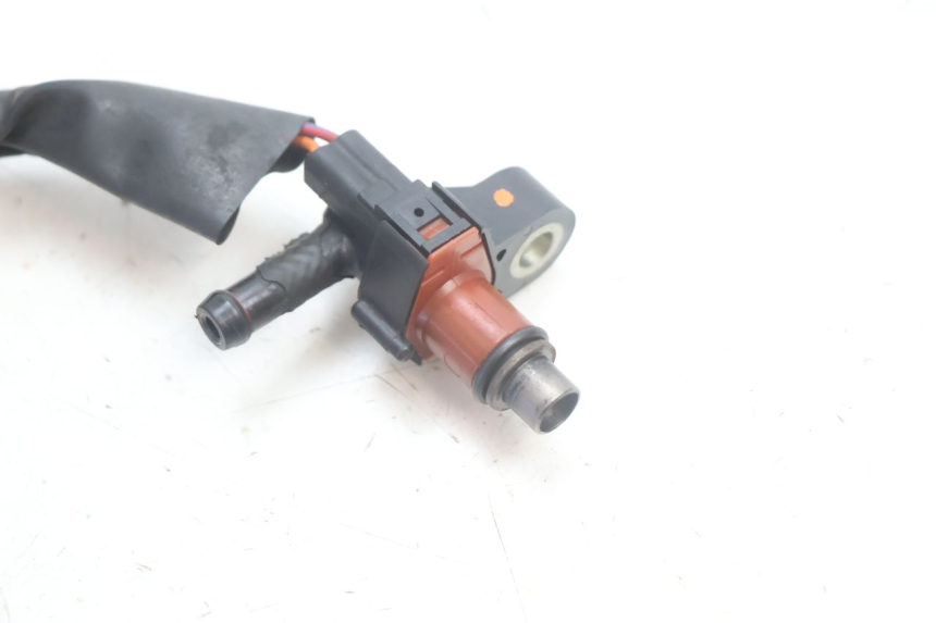 photo de INYECTOR YAMAHA XMAX X-MAX 125 (2006 - 2009) - Detalle de la pieza