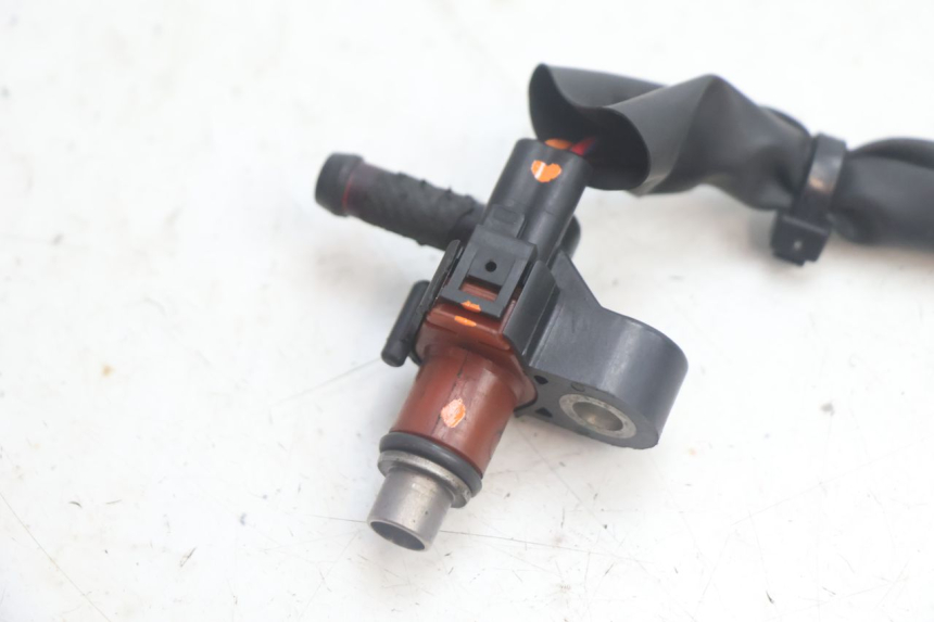 photo de INYECTOR YAMAHA XMAX X-MAX 125 (2006 - 2009) - Detalle de la pieza