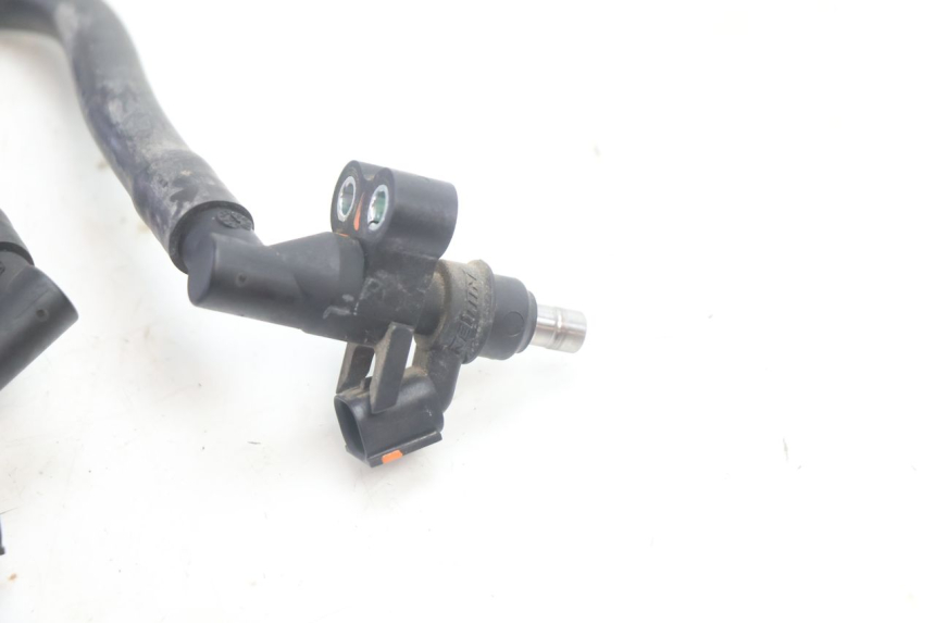 photo de INYECTOR HONDA XLV VARADERO 125 (2007 - 2012) - Otra perspectiva