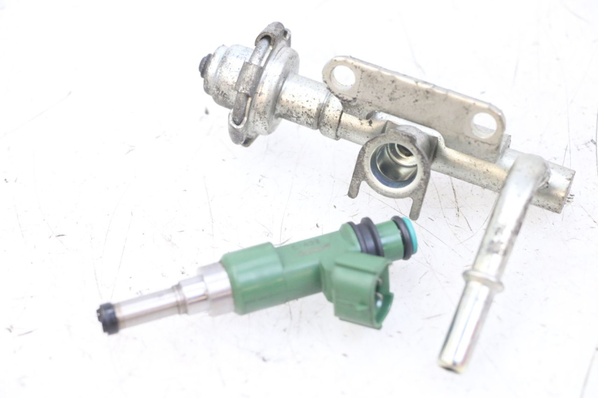 photo de INYECTOR YAMAHA XT X 660 (2004 - 2016) - Detalles de los puntos de fijación