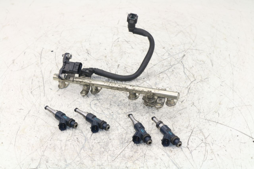 photo de INYECTOR YAMAHA FZ1 FAZER 1000 (2007 - 2009) - Estado de la superficie y material