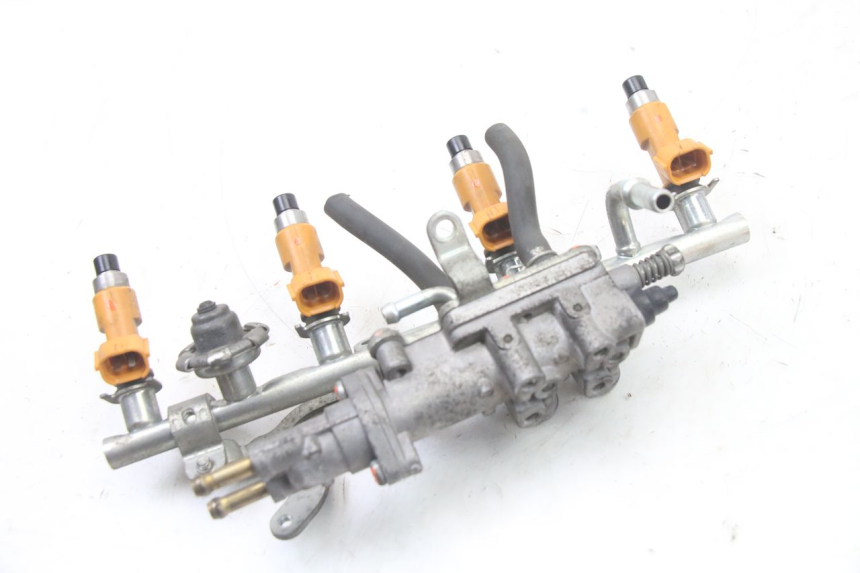 photo de INYECTOR YAMAHA FZ6 FAZER S2 600 (2007 - 2011) - Otra perspectiva