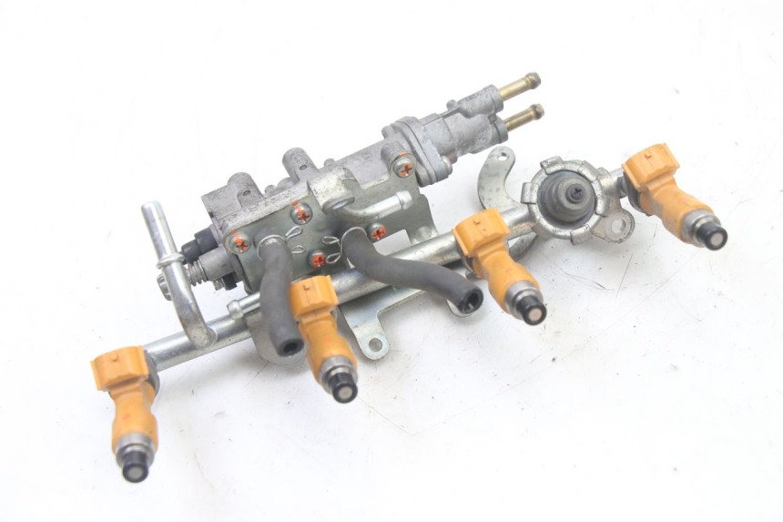 photo de INYECTOR YAMAHA FZ6 FAZER S2 600 (2007 - 2011) - Primer plano técnico