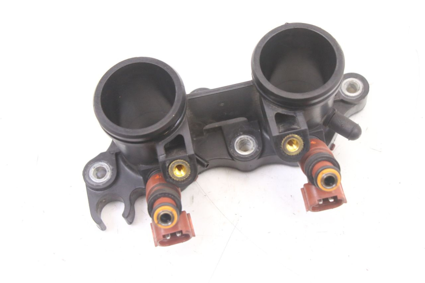 photo de INYECTOR YAMAHA YP T-MAX TMAX 530 (2017 - 2020) - Primer plano técnico