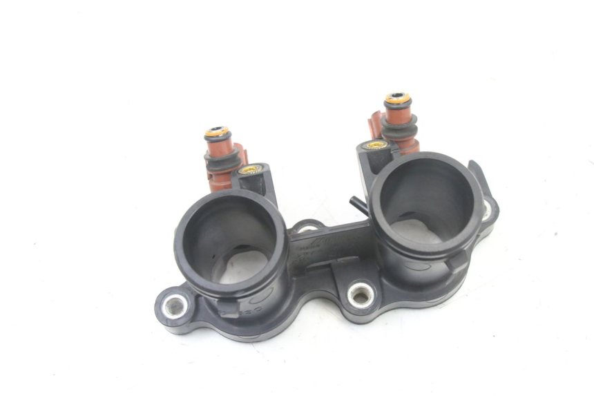 photo de INYECTOR YAMAHA YP T-MAX TMAX 530 (2017 - 2020) - Detalles de los puntos de fijación