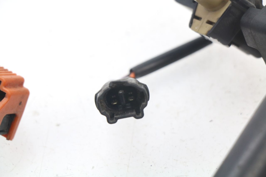 photo de INYECTOR YAMAHA YBR 125 (2007 - 2009) - Zoom estado de uso