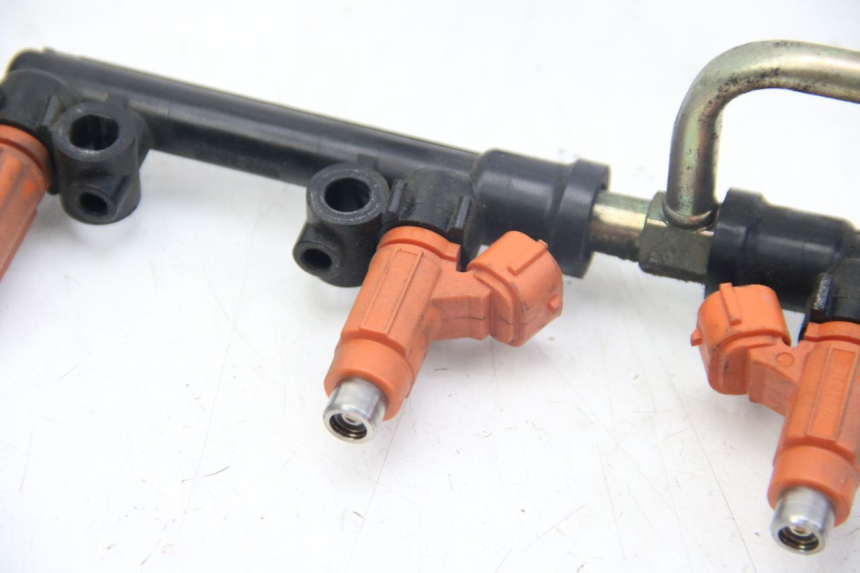 photo de INYECTOR KAWASAKI Z ABS 1000 (2014 - 2020) - Primer plano técnico