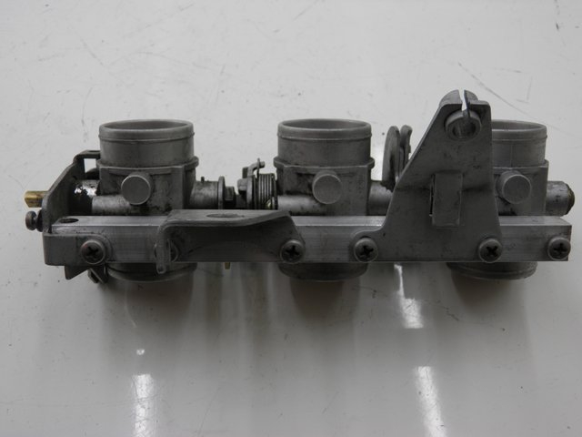 photo de INYECCION BMW K 75 RT ABS 750 (1989 - 1997) - Detalles de los puntos de fijación