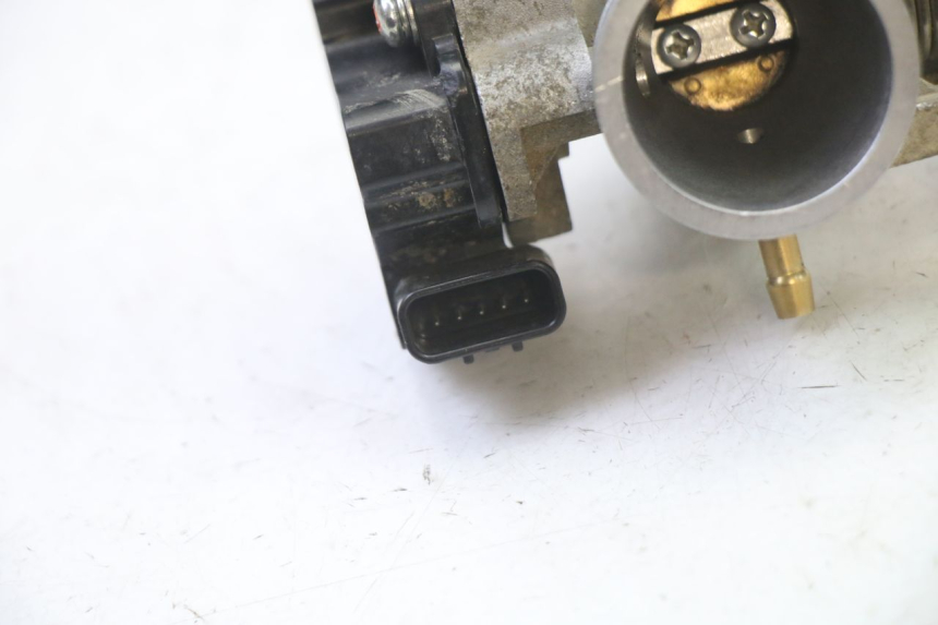 photo de INYECCION MOTRON BREEZY 4T 50 (2021 - 2025) - Primer plano técnico