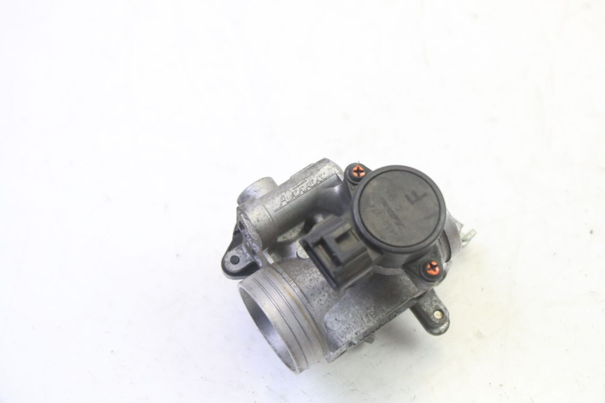 photo de INYECCIÓN SUZUKI BURGMAN 125 (2007 - 2014) - Estado de la superficie y material