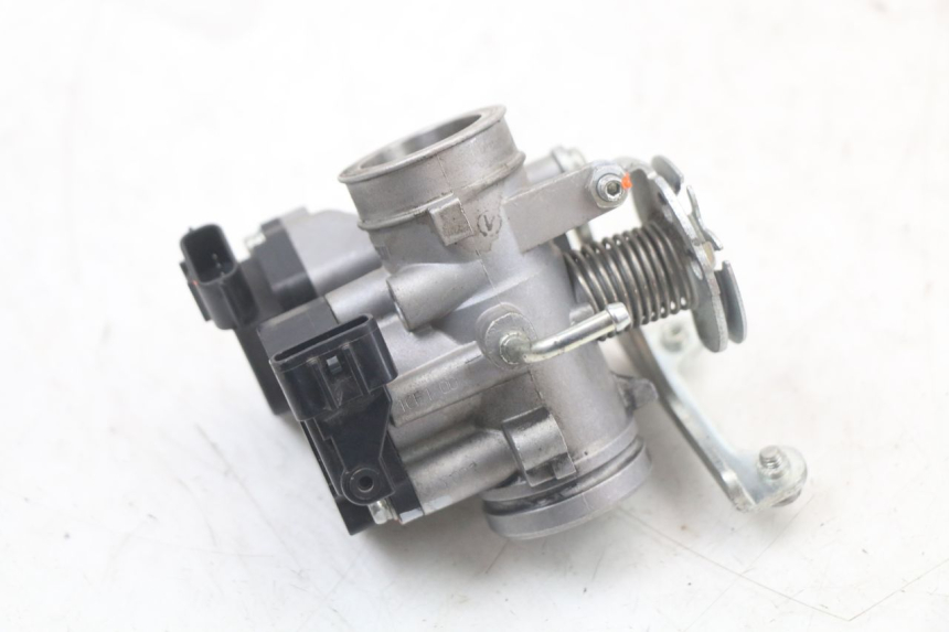 photo de INYECCIÓN YAMAHA BW'S BWS 125 (2010 - 2013) - Primer plano técnico