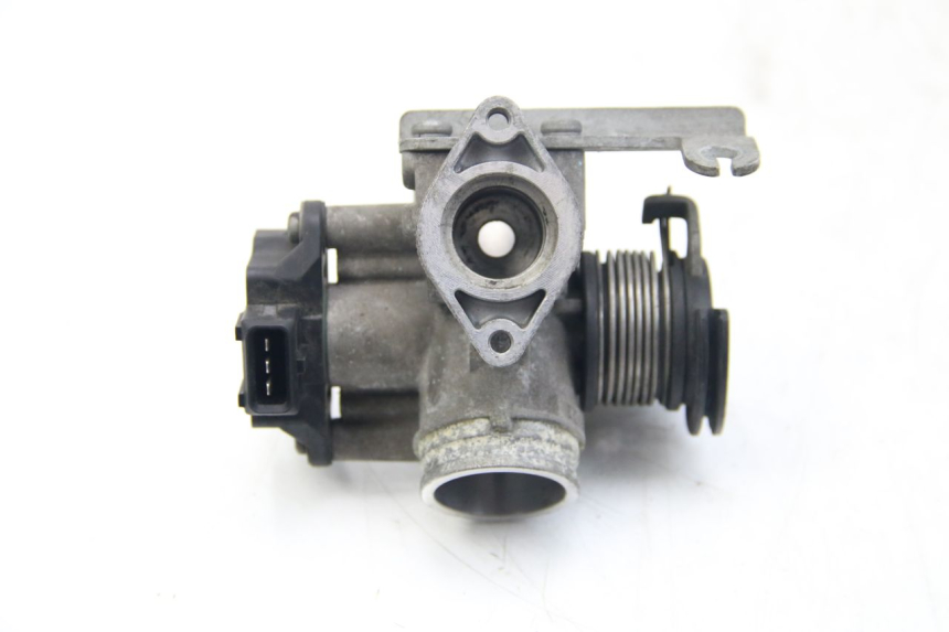 photo de INYECCIÓN BMW C1 125 (2000 - 2003) - Primer plano técnico