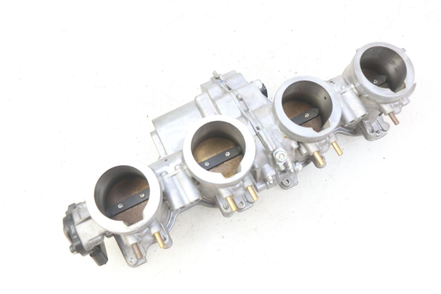 photo de INYECCIÓN HONDA CB R 1000 (2018 - 2023) - Primer plano técnico