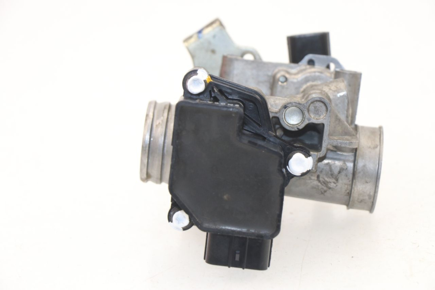 photo de INYECCION HONDA CBF 125 (2009 - 2015) - Estado de la superficie y material