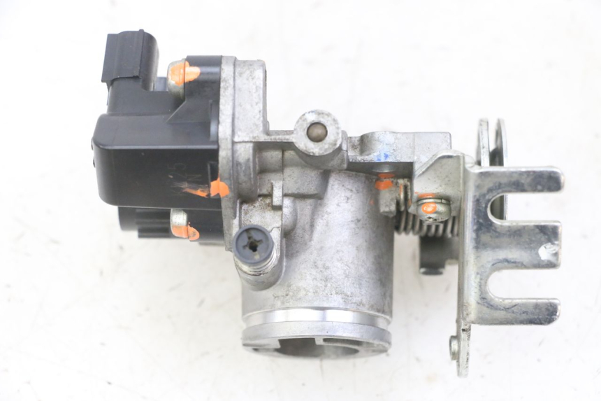 photo de INYECCION HONDA CRF-F CRF F 110 (2019 - 2022) - Primer plano técnico