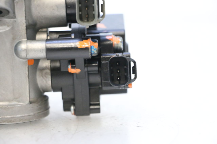 photo de INYECCION KAWASAKI ER-6 ER6 F ABS 650 (2012 - 2016) - Marcados y referencias originales