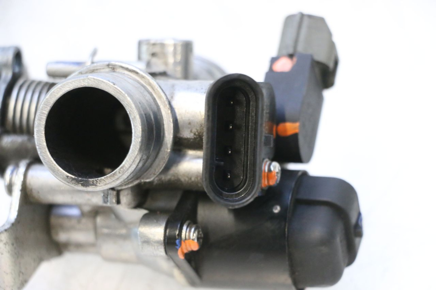 photo de INYECCIÓN KEEWAY F-ACT FACT EVO 50 (2020 - 2026) - Estado de la superficie y material