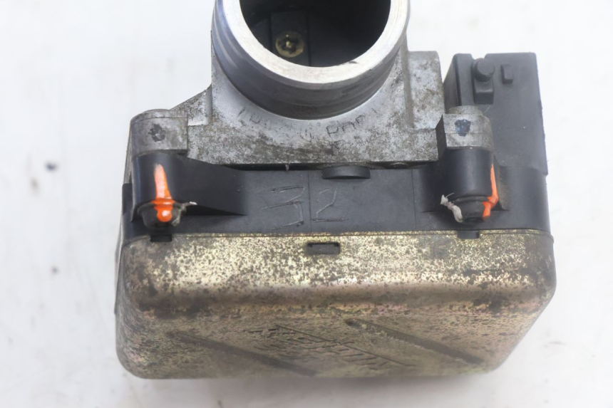 photo de INYECCION HONDA FES PANTHEON 125 (2003 - 2007) - Marcados y referencias originales