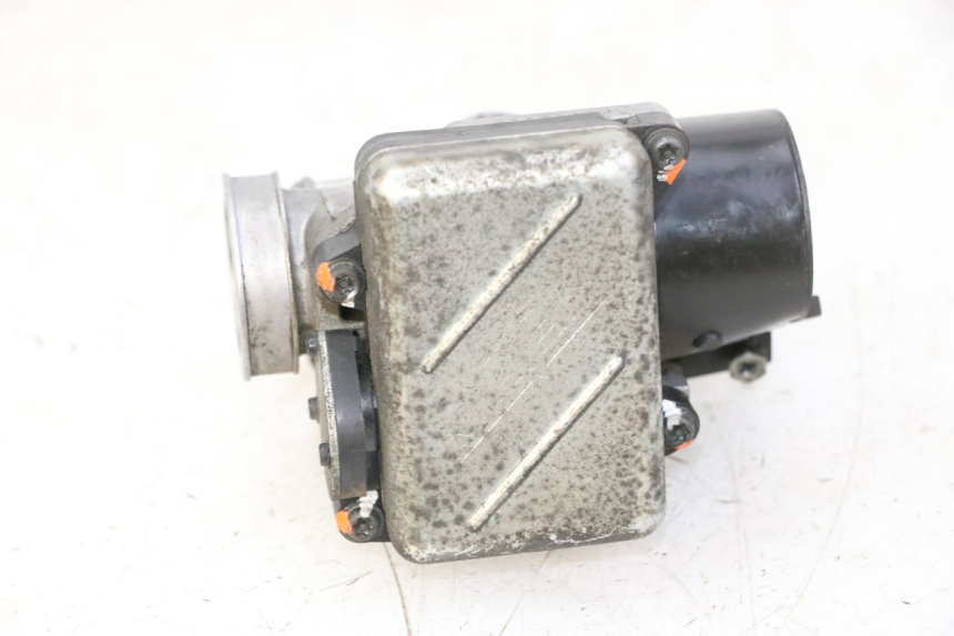 photo de INYECCIÓN HONDA FES S-WING SWING ABS 125 (2007 - 2015) - Estado de la superficie y material