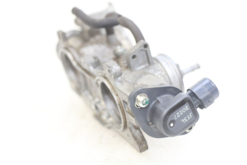 photo de INYECCIÓN HONDA FJS SILVERWING SILVER WING 400 (2009 - 2016) - Primer plano técnico