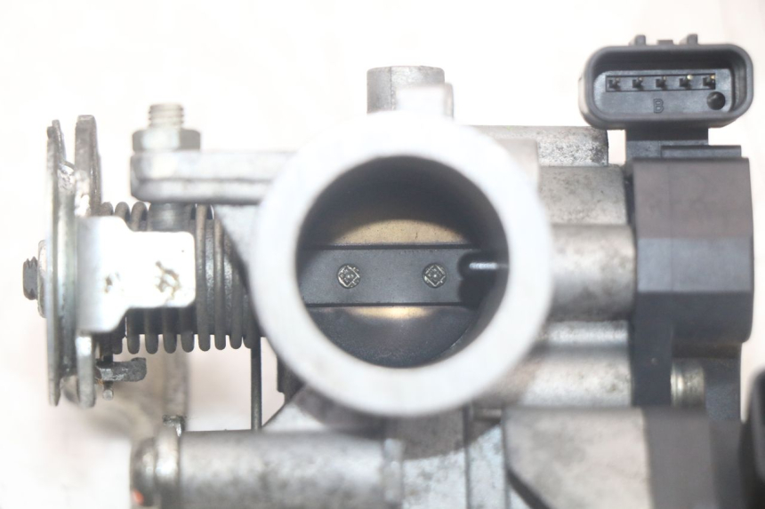 photo de INYECCIÓN MBK FLAME X 125 (2004 - 2007) - Detalle de la pieza