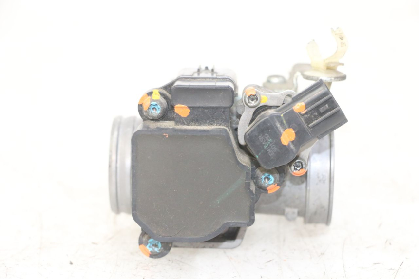 photo de INYECCION HONDA FORZA ABS 300 (2013 - 2017) - Detalles de los puntos de fijación