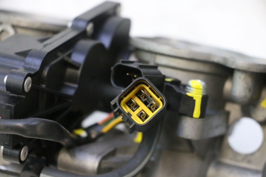 photo de INYECCION YAMAHA FZ8 800 (2010 - 2016) - Otra vista del artículo