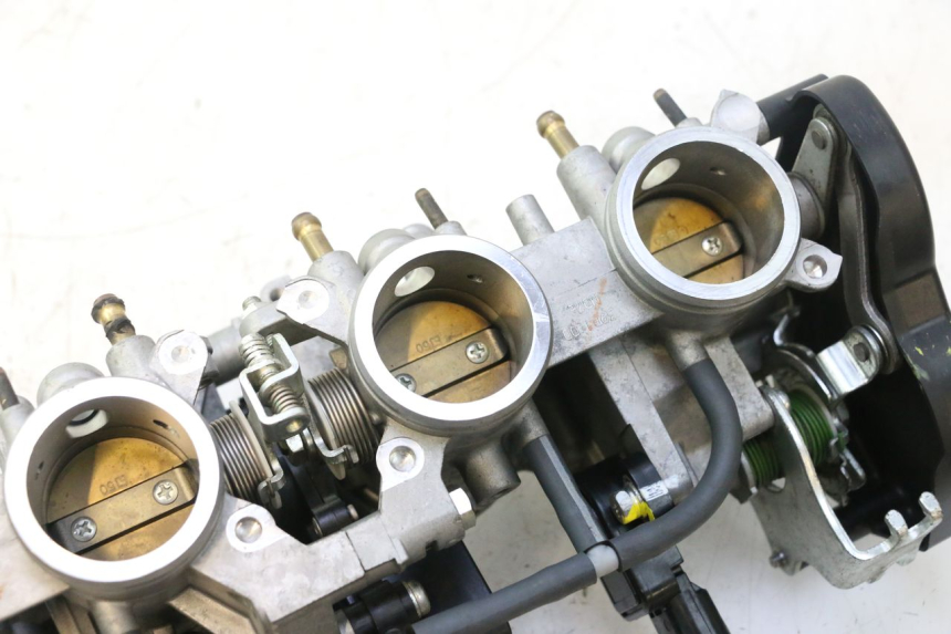 photo de INYECCION YAMAHA FZ8 800 (2010 - 2016) - Foto de producto adicional