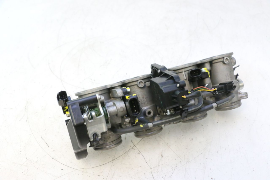 photo de INYECCION YAMAHA FZ8 800 (2010 - 2016) - Recambio usado revisado