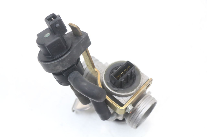 photo de INYECCION PEUGEOT GEOPOLIS RS 125 (2007 - 2009) - Detalles de los puntos de fijación