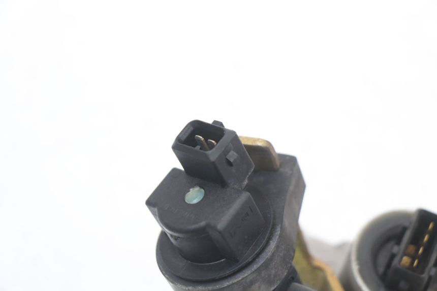 photo de INYECCION PEUGEOT GEOPOLIS RS 125 (2007 - 2009) - Estado de la superficie y material