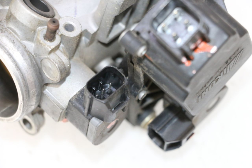 photo de INYECCION SUZUKI GSR 600 (2005 - 2012) - Otra vista del artículo